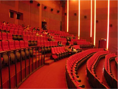 电影院看电影开始前 中国电影集团公司 的开场音乐 