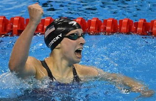 美国选手打破女子400米自由泳世界纪录