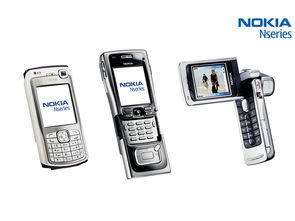 诺基亚N70手机图片 