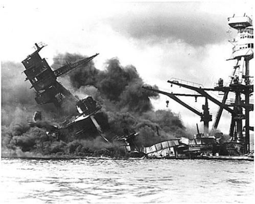 日本轰炸珍珠港,却忘记了这个关键的地方,希特勒 这不是猪队友是啥