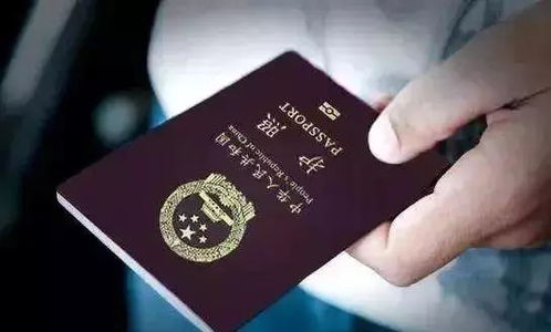 中国大使馆警告 外籍华人不准使用原中国护照 后果很严重