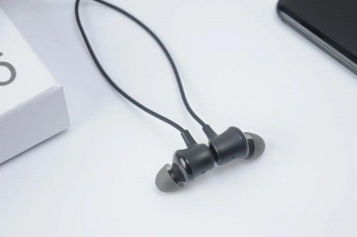 森海塞尔和索尼蓝牙耳机哪个好小米十一pro充电器(森海塞尔无线蓝牙耳机二代和索尼无线耳机)