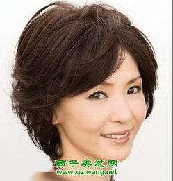 长脸女生发型禁忌(45一50岁发型减龄好看)