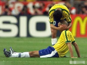 98世界杯决赛前罗纳尔多抽搐昏厥,发生了什么 罗纳尔多终披露真相