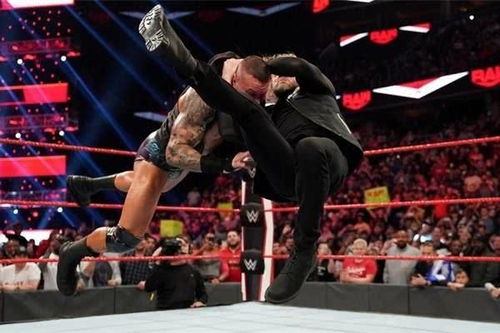 WWE摔小辉新闻 摔角狂热36,五个可能发生惊喜的意外